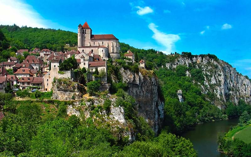 Dormir dans un beau village